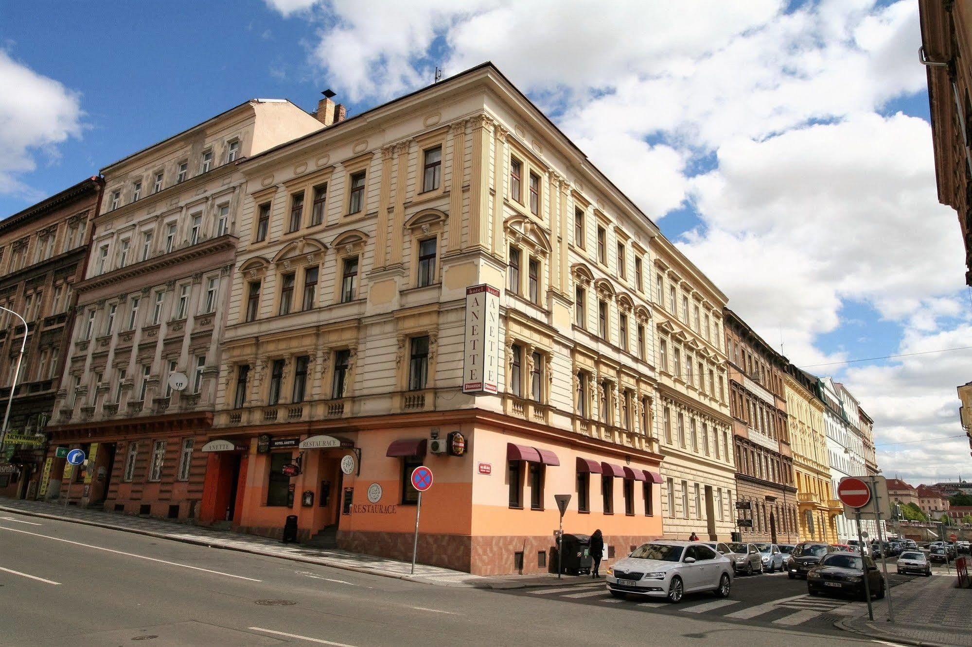 Anette Hotel Прага Екстер'єр фото